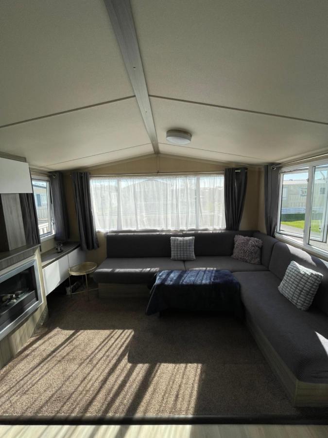 Delightful 6 Berth Holiday Home With Decking Area Chichester Exterior foto